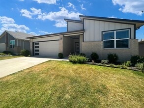 Building Photo - 4609 Tully Dr