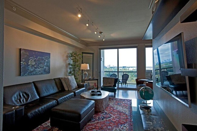 Foto del edificio - 3333 Allen Pkwy