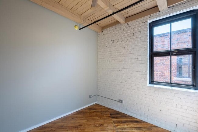 Foto del edificio - 116 N 4th St