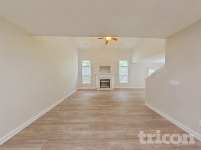Building Photo - 3341 Braden Dr
