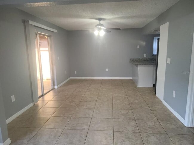 Building Photo - 664 Lake Dexter Cir