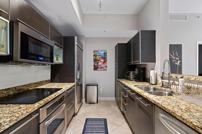 Building Photo - 550 Okeechobee Blvd