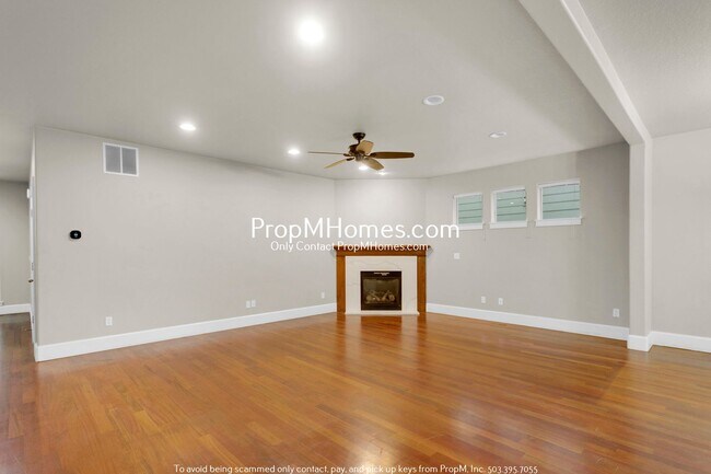Foto del edificio - Updated Three Bedroom Gem in Bethany!