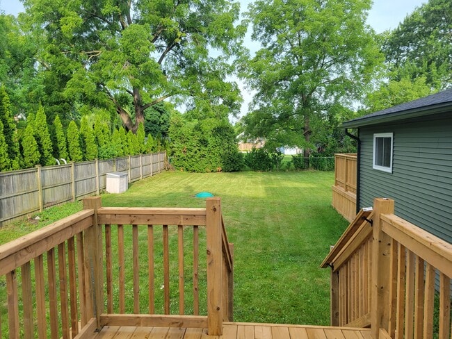 Photo du bâtiment - 321 Russell St S