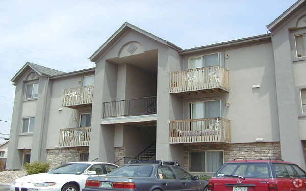 Building Photo - Greystoke Apartments
