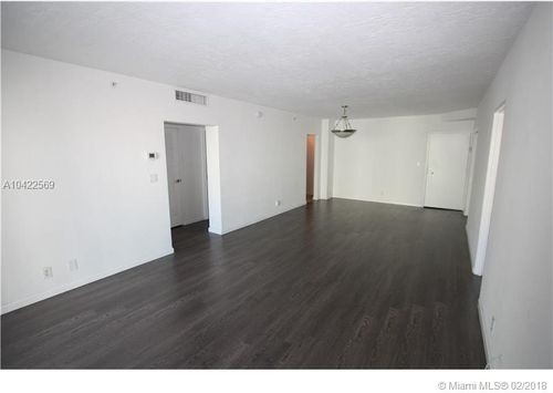 Building Photo - 3000 S Ocean Dr