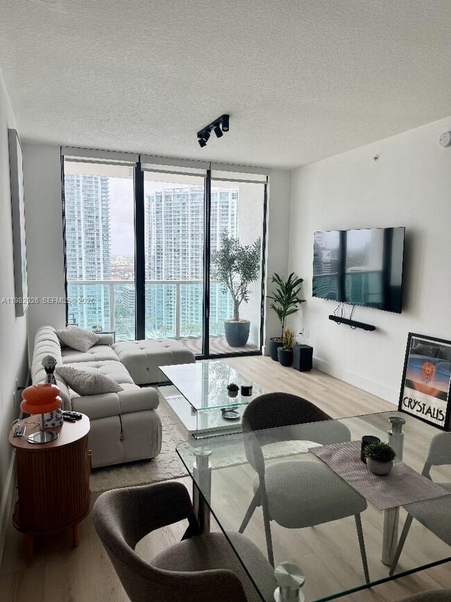 Building Photo - 31 SE 5th St