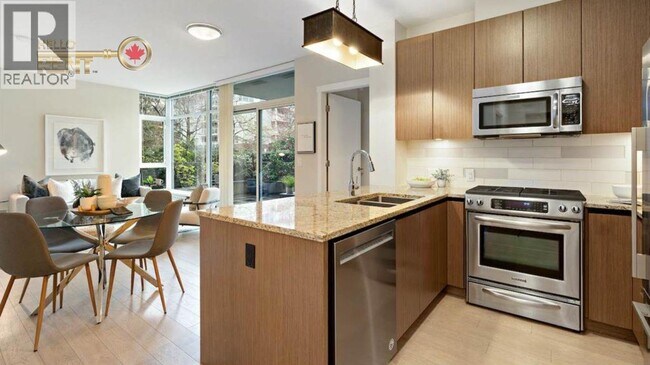 Photo du bâtiment - 135 2nd St W