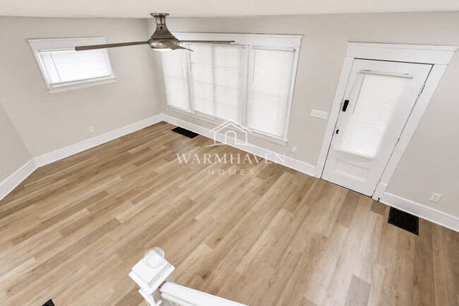 Foto del edificio - 557 W Hopocan Ave