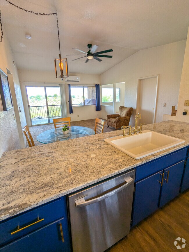 Apartments with Garages in Cottonwood, AZ 1 Rentals