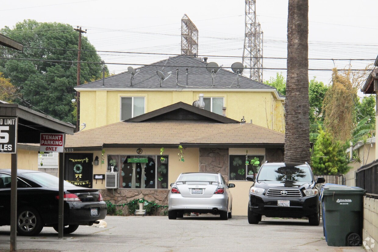 Building Photo - 6814 Jaboneria Rd