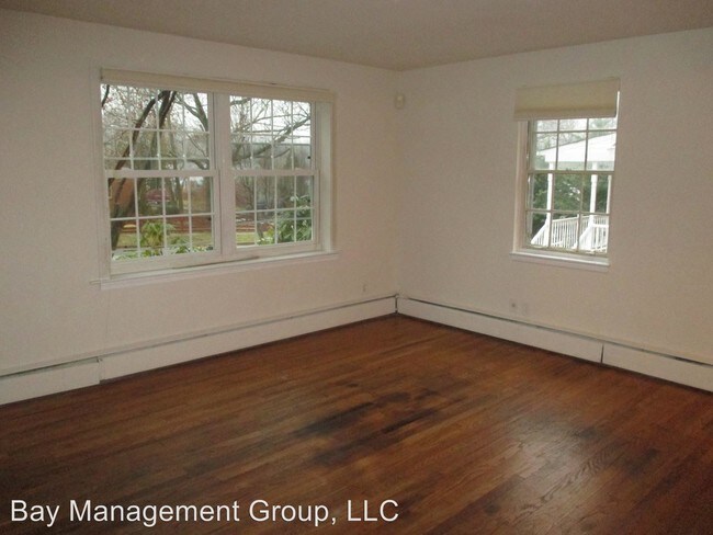 Building Photo - 4 br, 3 bath House - 1009 Kingston Rd