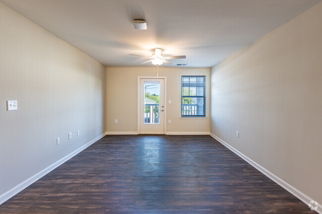 3BR, 2BA - Living Room - Townsend Trace