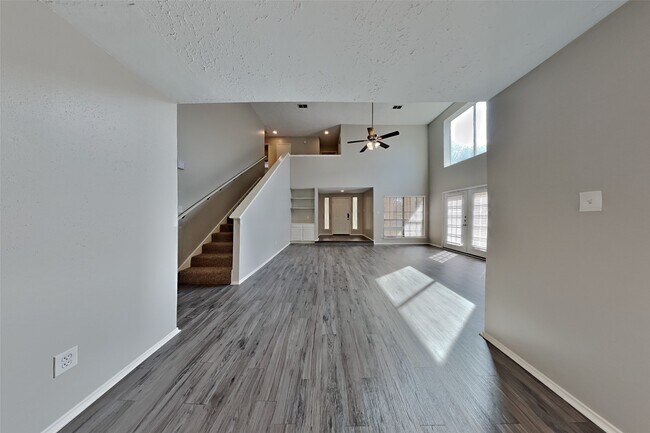 Foto del edificio - 2010 Creekshire Dr