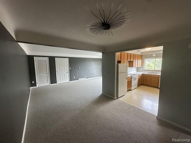 Foto del edificio - 487 N Eton St