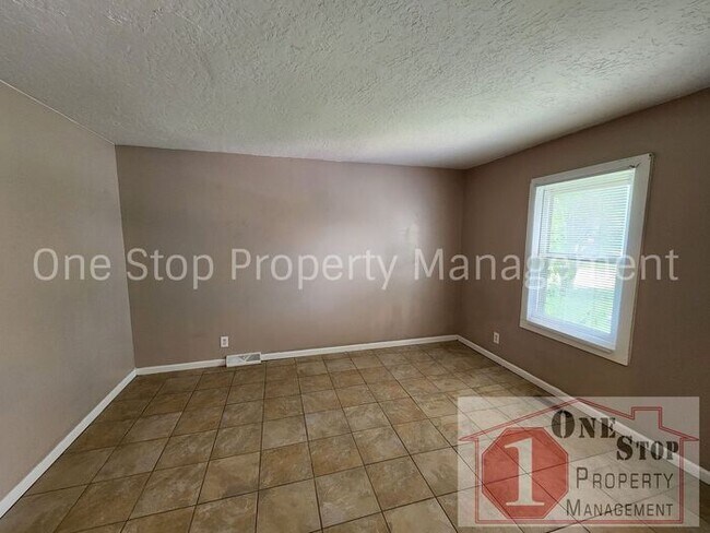 Foto del edificio - Great 2 bedroom, 1.5 bathroom duplex in Ol...