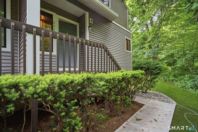 Foto del edificio - 808 Mill Pond Dr