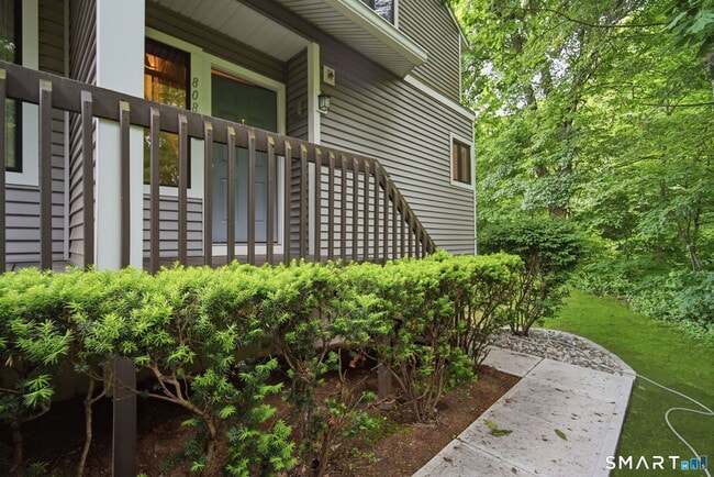 Building Photo - 808 Mill Pond Dr