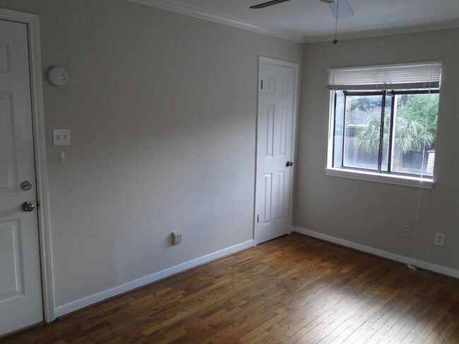 Building Photo - 3409 Mandell St