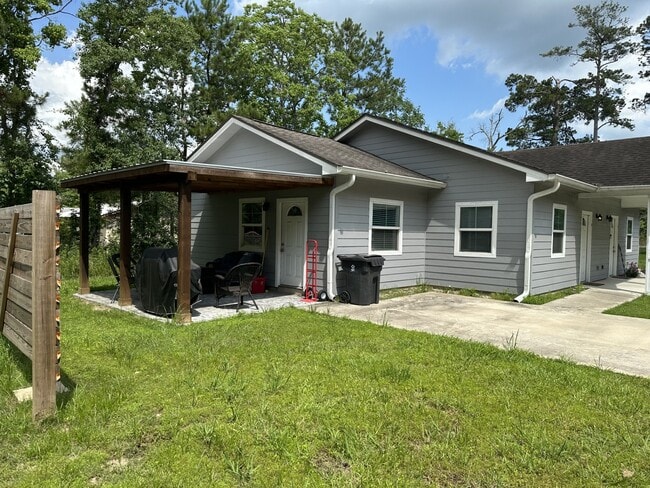 Building Photo - 10745 Highway 12