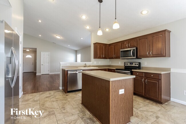 Foto del edificio - 8309 Catchfly Dr