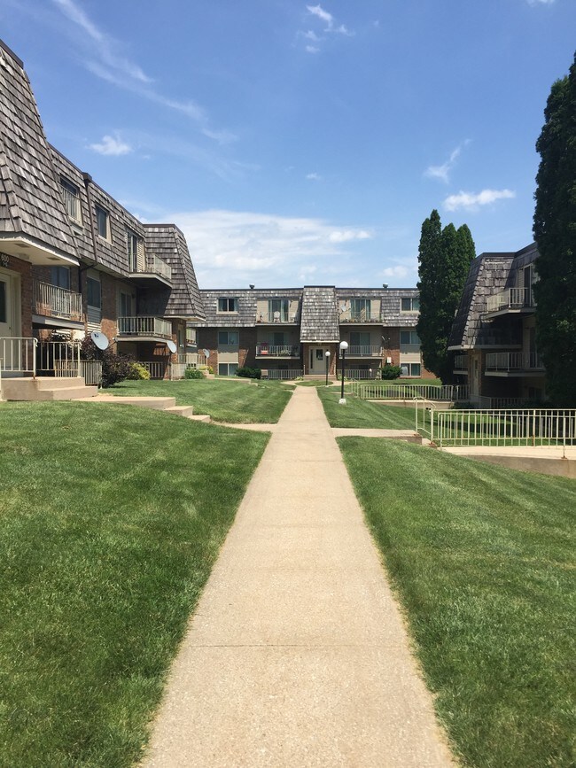 Westgate Villa Apartments in Iowa City, IA