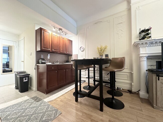 Foto del edificio - 320 W 106th St