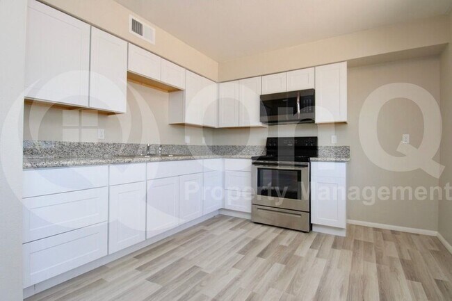 Building Photo - 960 S Mara Dr