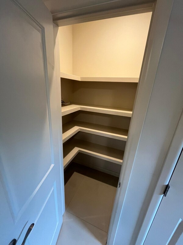 Foto del edificio - 404 Newport Ave