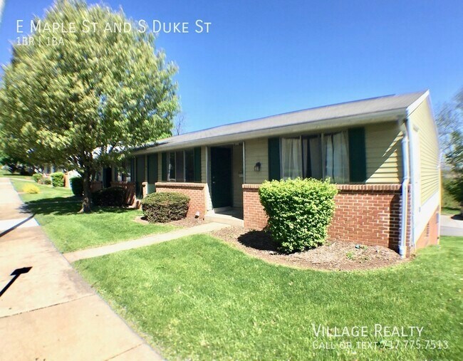 Building Photo - Few steps! Remodeled 1-Bed apartment with ...