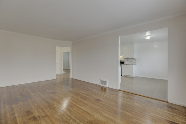 Foto del edificio - Charming Outer Parkside 3 bed/2 bath home ...