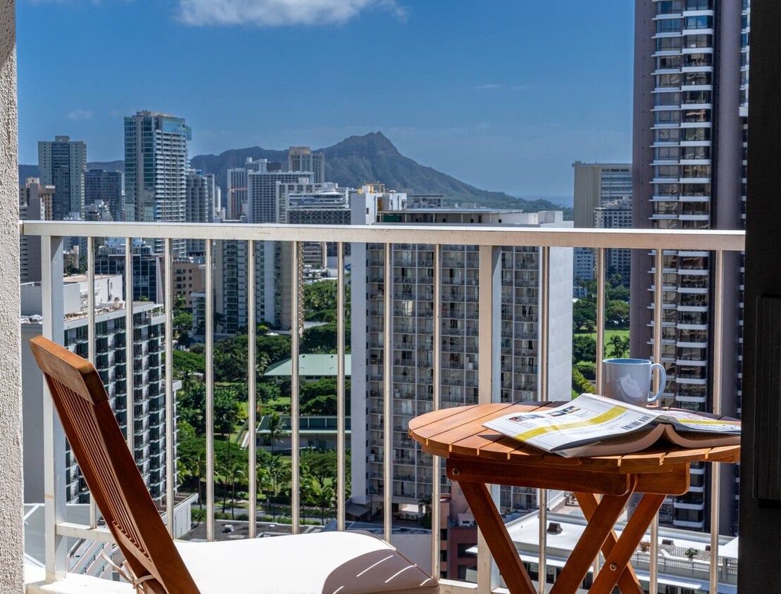 Photo - 400 Hobron Ln (Honolulu, HI)