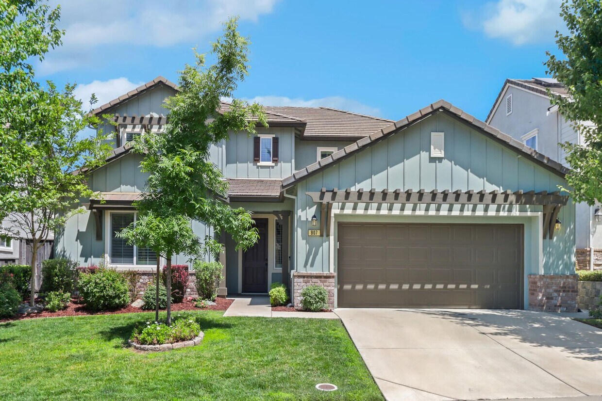 Foto principal - 907 Aubree Ln