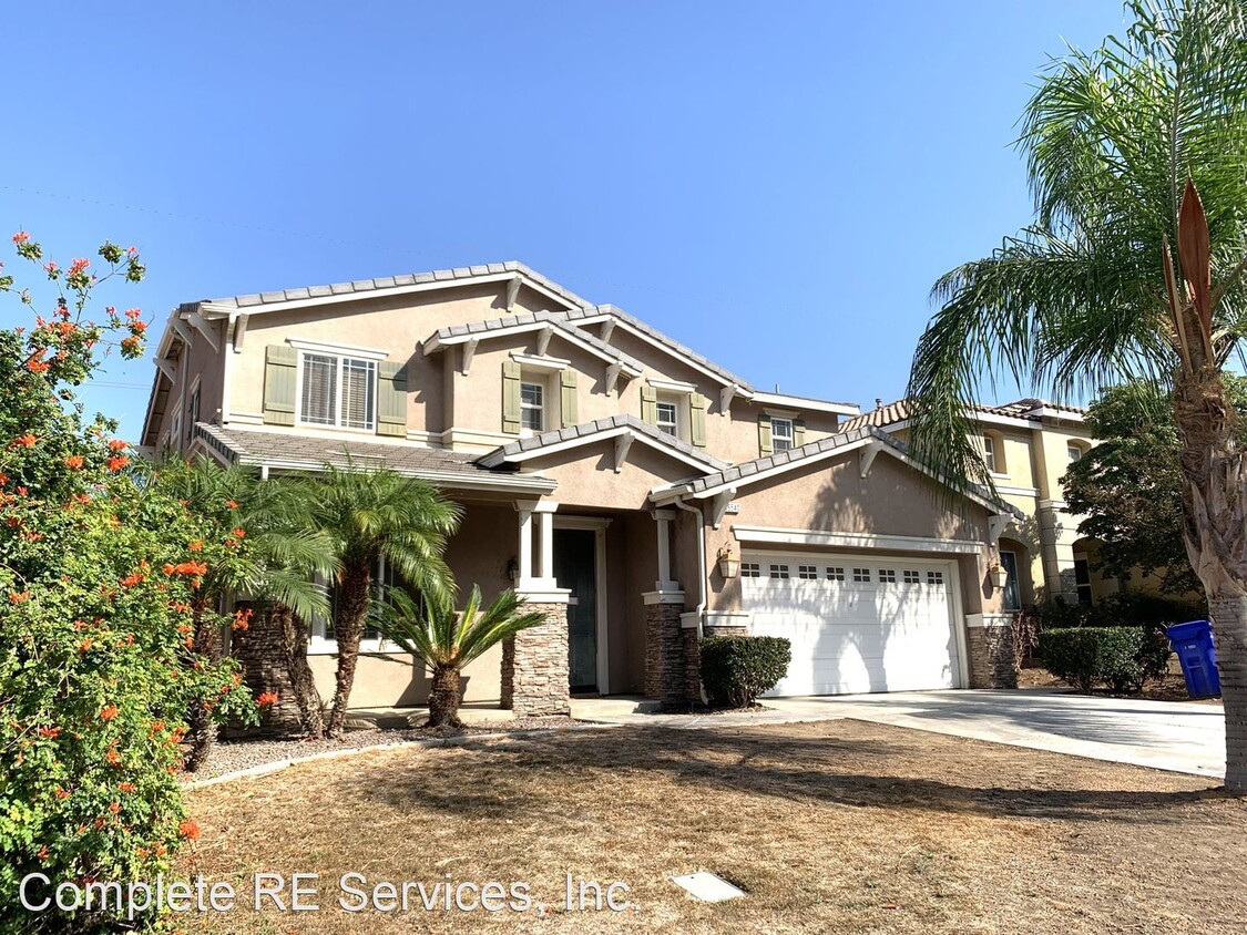 3 br, 2.5 bath House - 16540 Braeburn Ln Photo