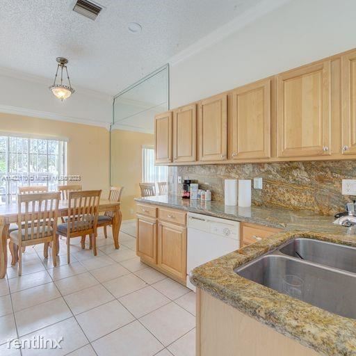 Building Photo - 3 br, 2 bath House - 3631 Sahara Springs B...