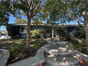 Building Photo - 683 Pacific Ct