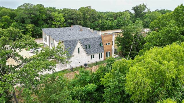 Building Photo - 321 Oakbend Dr