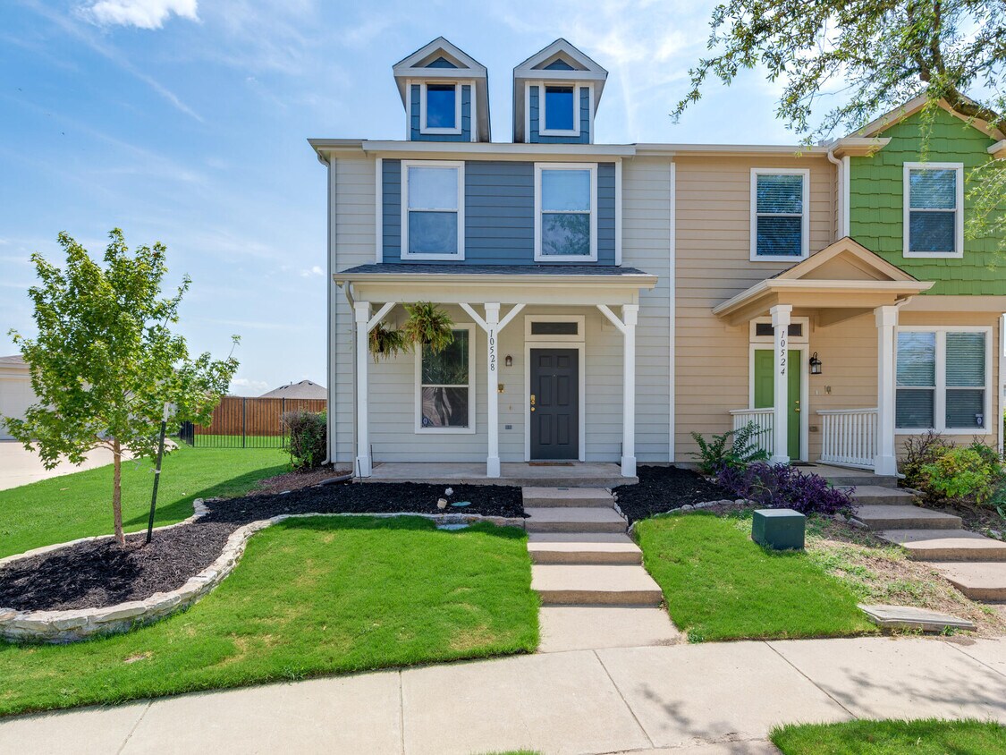 10528 Astor Dr, Fort Worth, TX 76244 Townhome Rentals in Fort Worth TX