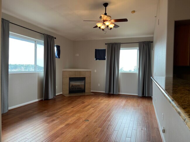 Foto del edificio - 3765 Hartsock Ln