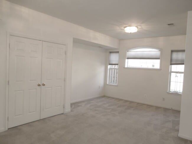 Photo - 202 Spencer Terrace SE Apartment