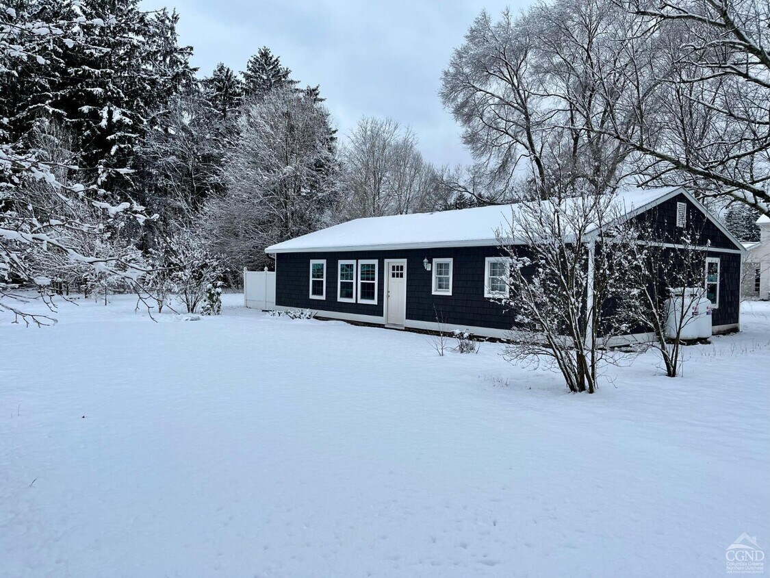Primary Photo - 16 Catskill View Dr