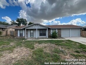 Building Photo - 7102 Glen Point Dr