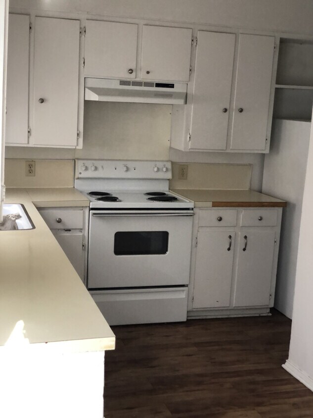 Building Photo - Plano Apartments