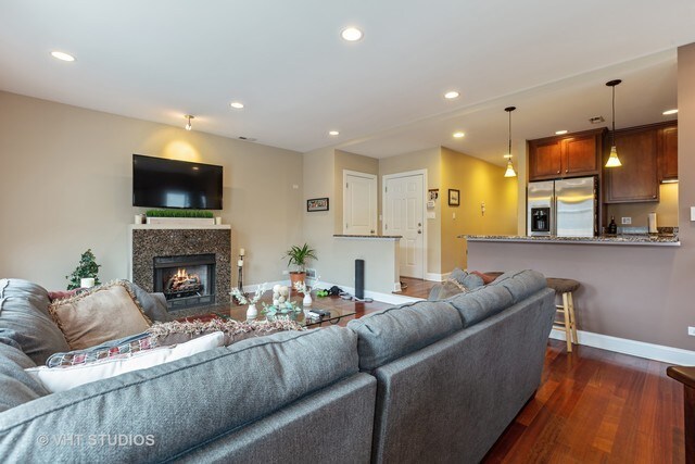Foto del edificio - 1275 N Clybourn Ave