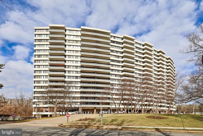 Building Photo - 6301 Stevenson Ave