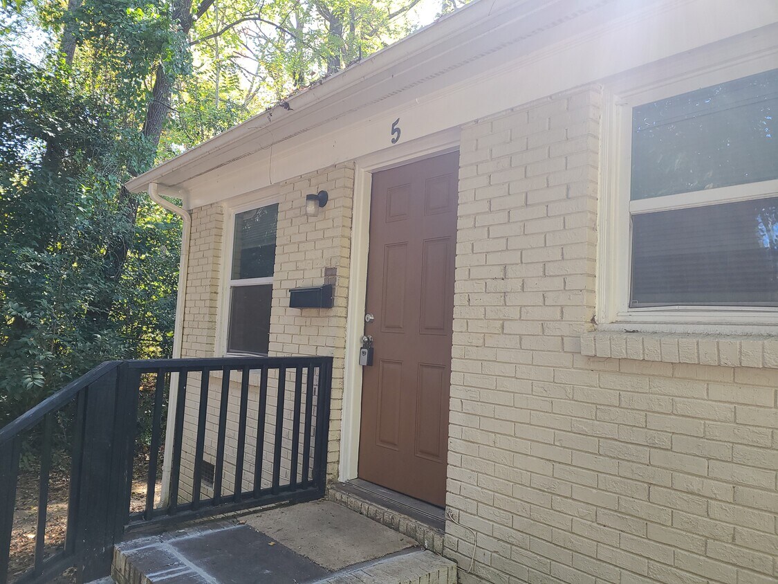 4600-4608 Springview Rd, Charlotte, NC 28213