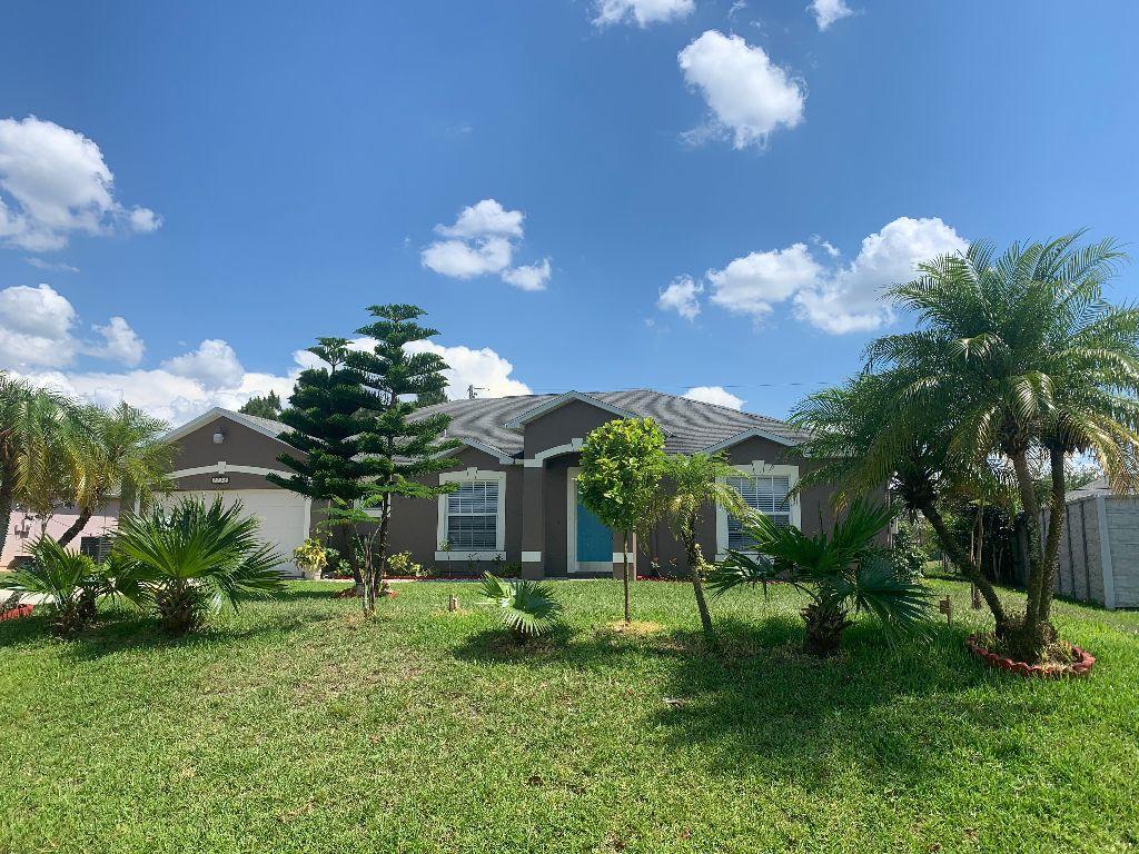 Foto principal - 2138 SW Devon Ave