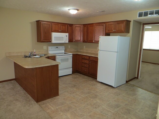 Eat in Kitchen - 2619 Laverna St