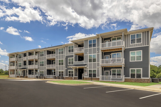 Building Photo - The Alden at Westmoor