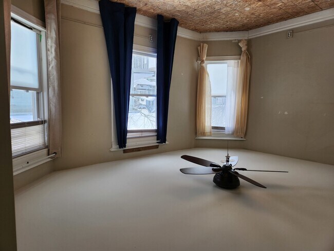 Foto del edificio - 144 Ellsworth St